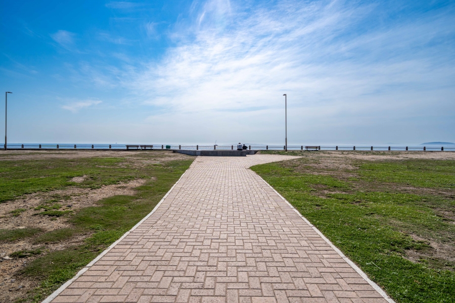 2 Bedroom Property for Sale in Mouille Point Western Cape